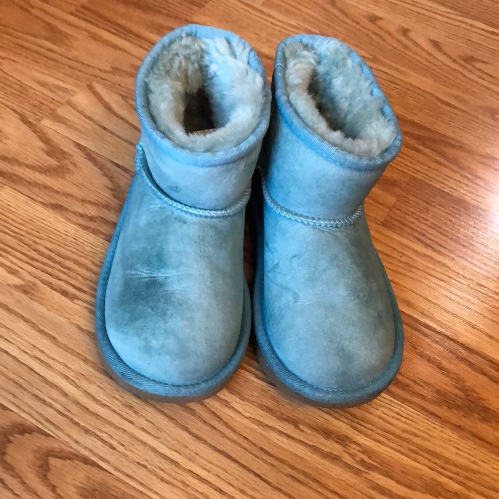 UGG KIDS CLASSIC MINI II BOOTIES